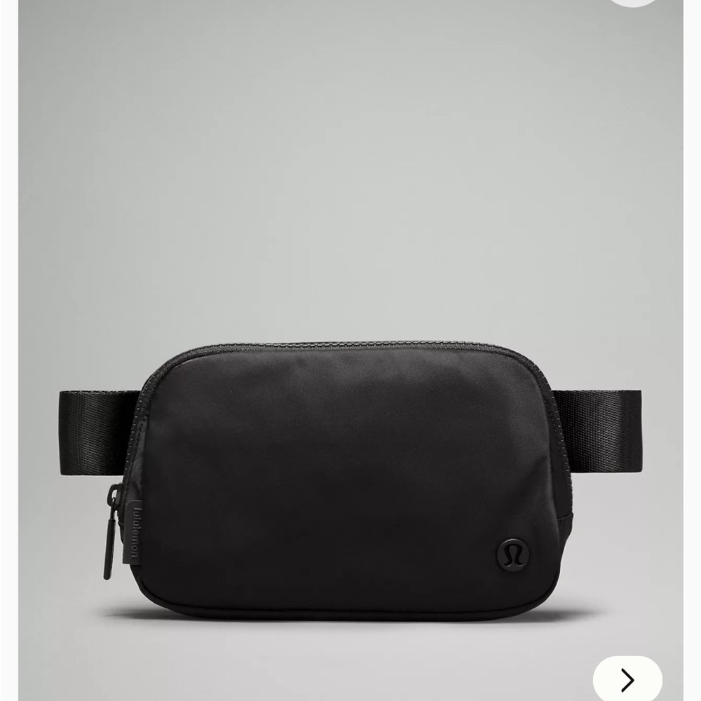 Lululemon Everywhere Belt Bag 1L